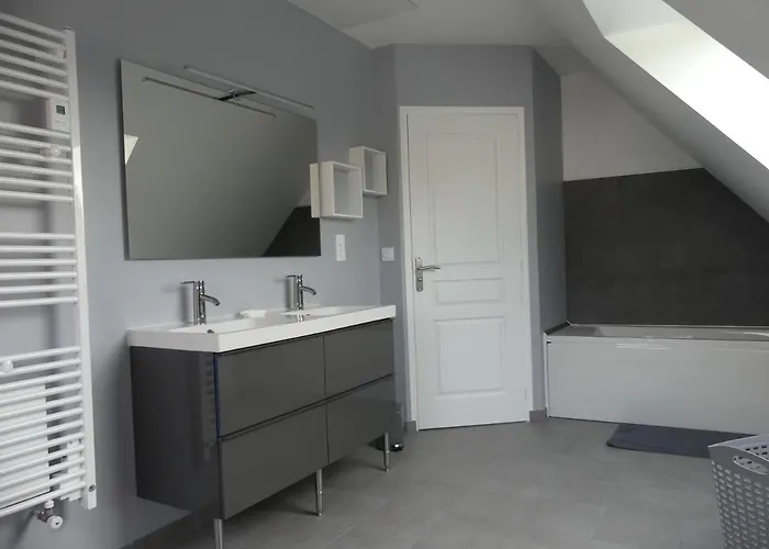 Holiday home Le 25 A Quettehou